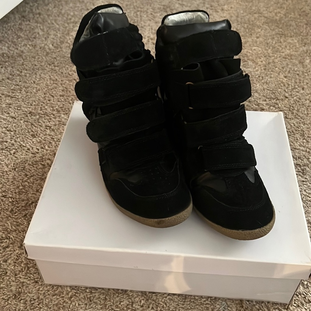 GUC Steve Madden Highlight Wedge Sneaker